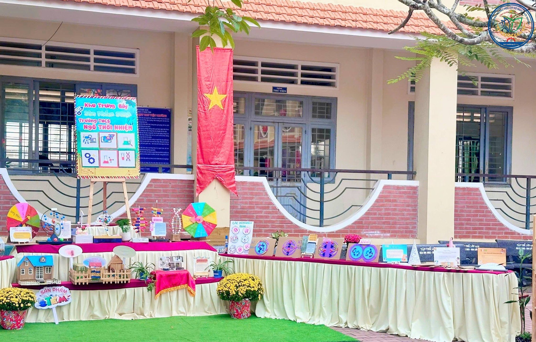 THAM GIA NGÀY HỘI STEAM CỤM