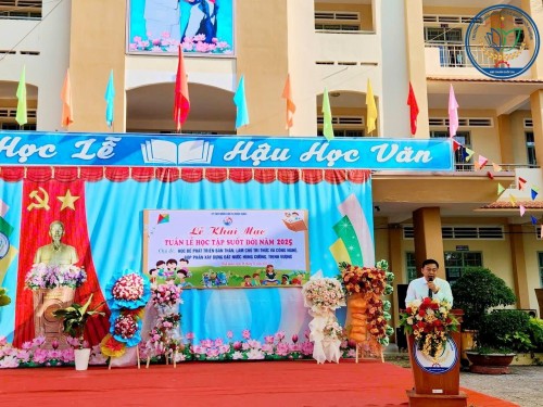 Lễ Khai Mạc: TUẦN LỄ HƯỞNG ỨNG HỌC TẬP SUỐT ĐỜI NĂM 2025 XÃ ĐỊNH QUÁN