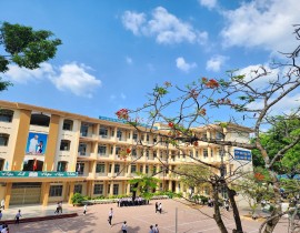 Khuôn viên nhà trường